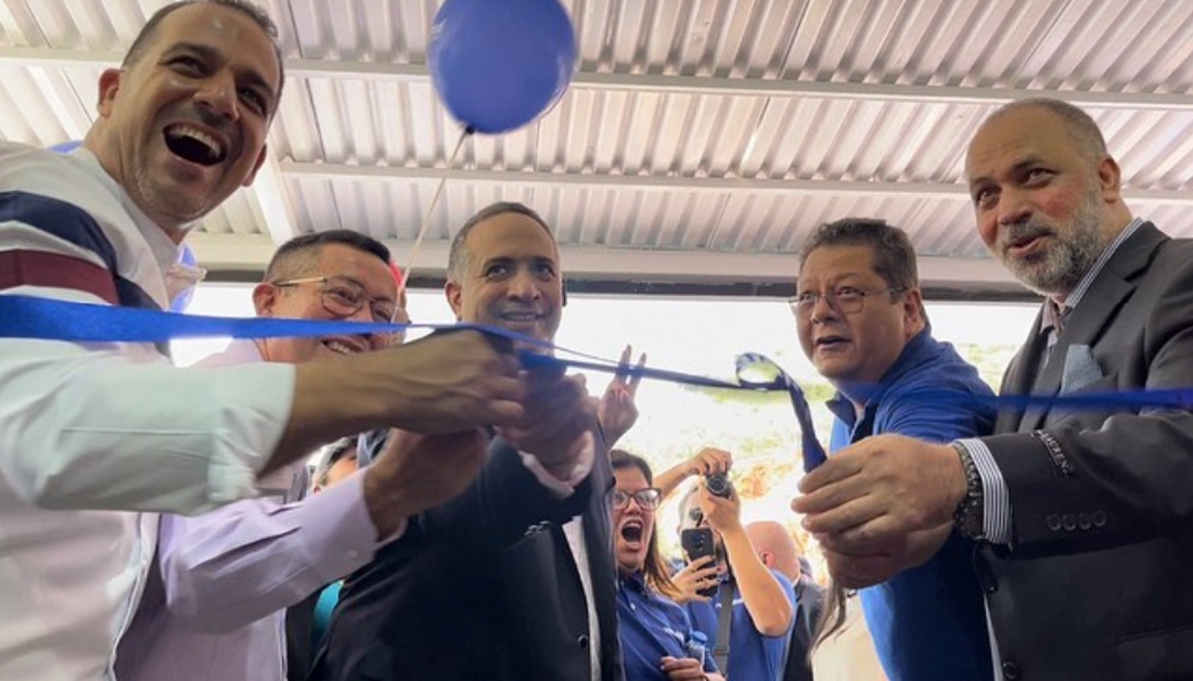 Descubre quiénes son los hermanos Samy, Khaled, Yihad y Amin Hussein Abdalla; y cómo le robaron a los venezolanos más de 455 millones de dólares ¡EL CLAN HUSSEIN ABDALLA! abcnoticias.net/descubre-quien…