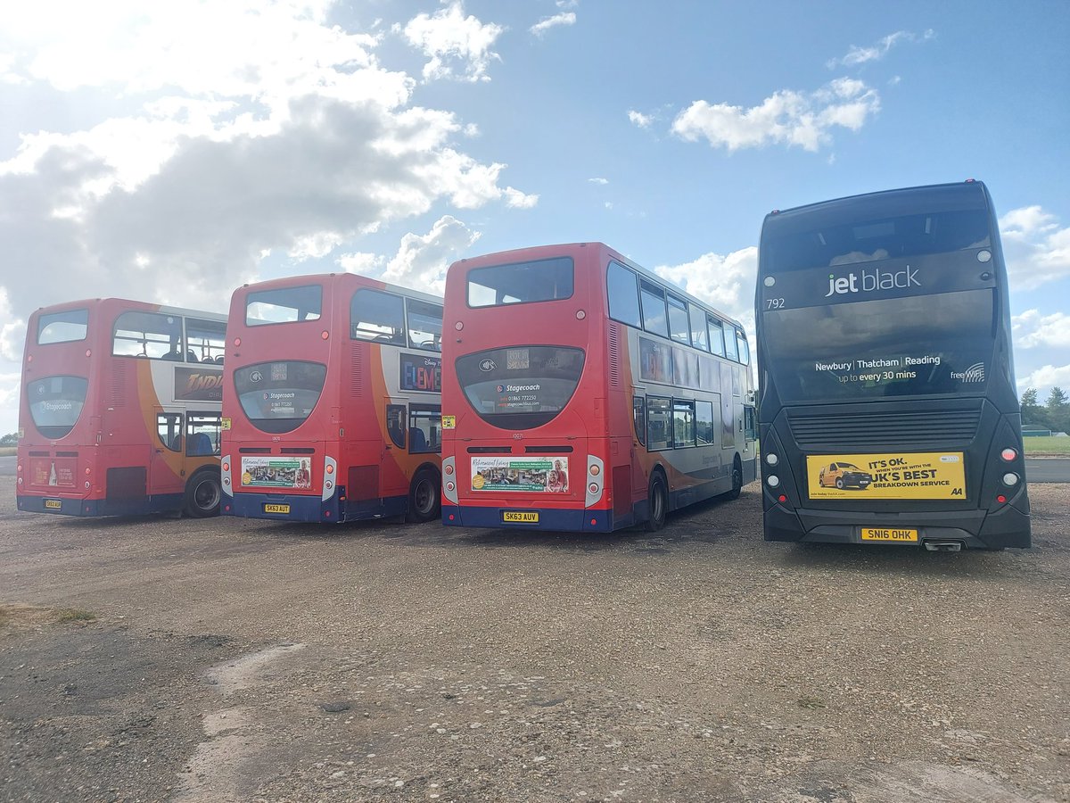 Team <a href="/reading_buses/">Reading Buses</a> at Silverstone, Hinton P&amp;R. Time to go home!
