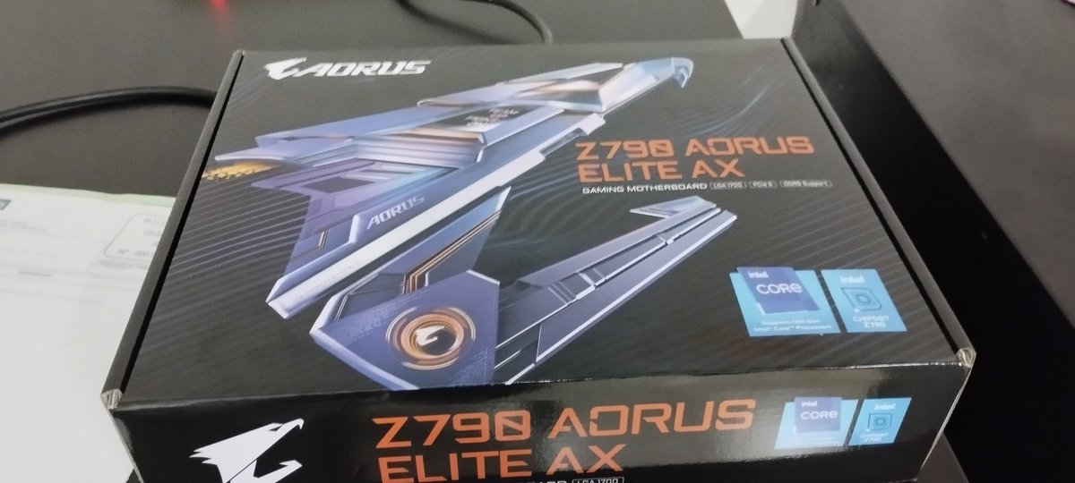 imrelease_'s tweet image. Se viene nueva pc... nueva música, nuevo setup, nuevo contenido variado etc 💪🏻