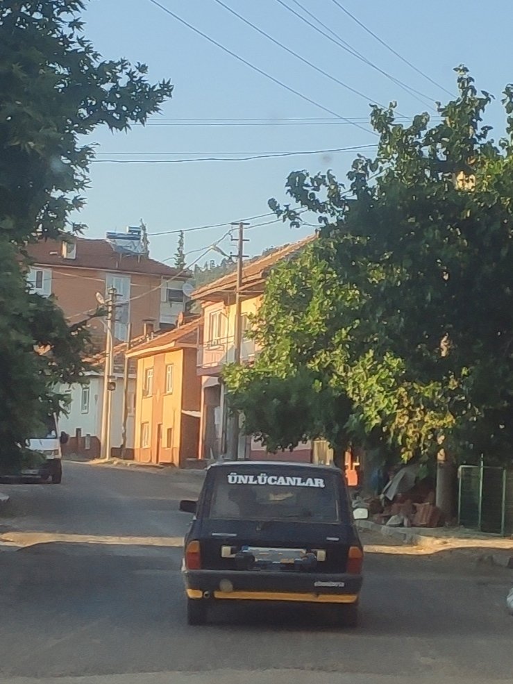 ipinikemiren's tweet photo. Gogol'a ince bir selam. https://t.co/u0nNvcQd5B