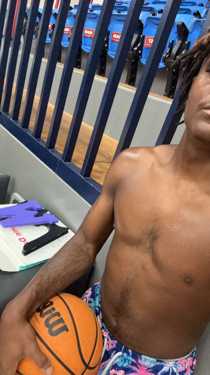 Blessed to see another year 🔞 AGTG ! 🙌🏾