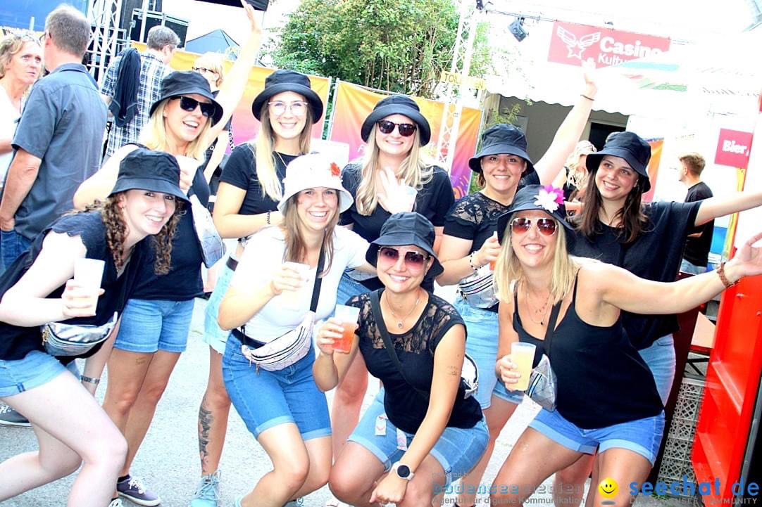 seechat's tweet image. #LOTTE &amp;amp; Kids Of Adelaide #Friedrichshafen am #Bodensee, 08.07.2023
 
 ## 25 Jahre seechat.de | Die Bodensee Community - JUBILÄUM ## 1999-2024
 
 Alle Fotos und Videos auf:
 &amp;gt;&amp;gt; seechat.de