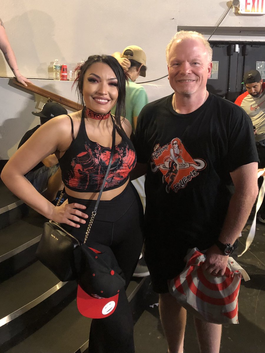 Chris_Moertl73's tweet photo. Wasn’t expecting to meet @BrittniSacco last night but glad it happened! Great meeting you, and thanks for the chat and pic!
#GCWCleanUp https://t.co/ERV2GI4HT0