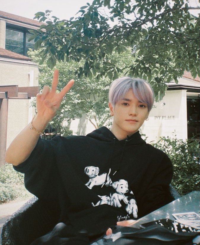 valentinypeach's tweet photo. ➵ jaeyong barista au

• where single dad and college dropout jaehyun works at his best friends cafe (and has a trillion other mini-jobs) and one day meets taeyong, who loves baked goods and barely ever sleeps. https://t.co/CfVcDmQEVX
