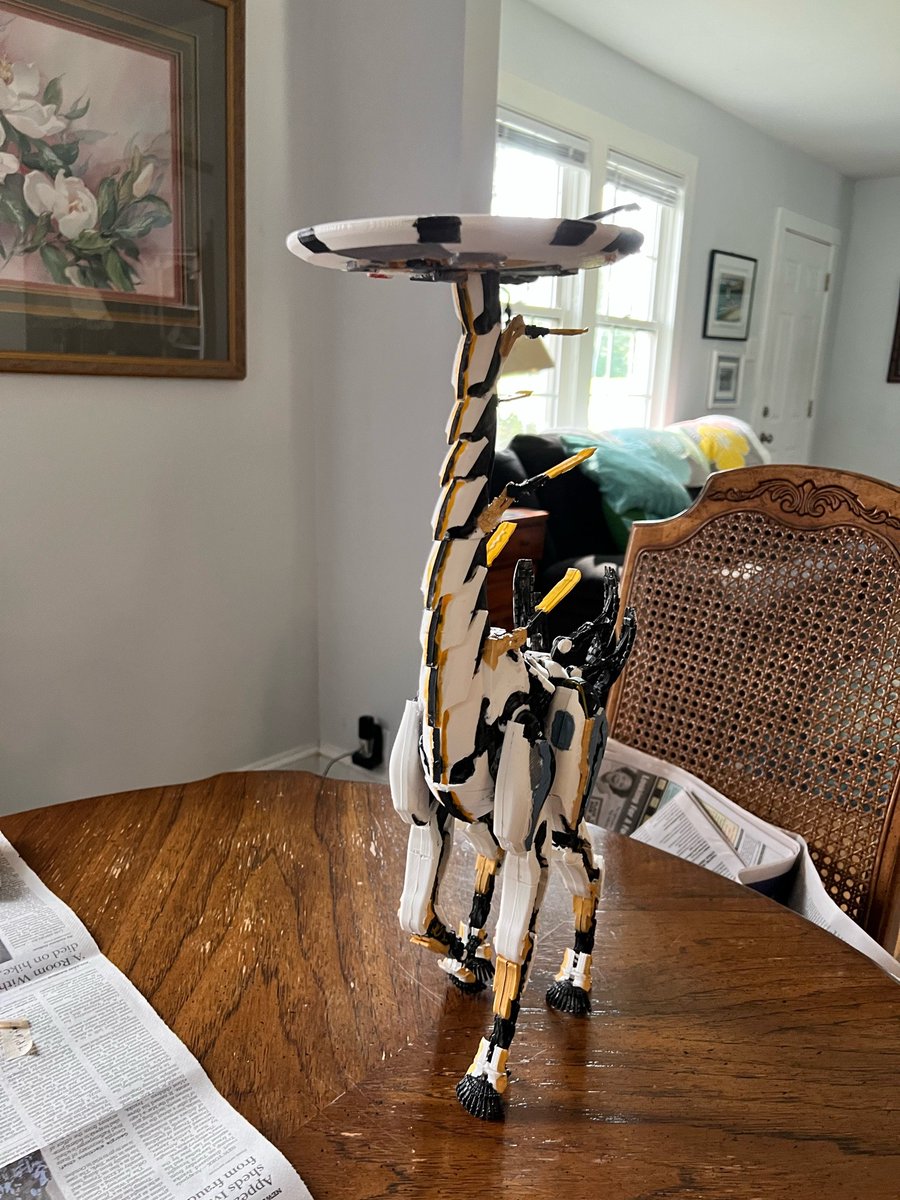 finrays's tweet photo. I don't post here very often, but after three attempts and literal tears over printing, painting, and assembling this model... she's FINALLY done. I kinda want to take some nature pics with her, but I'm kinda scared of breaking her lol #HorizonForbbidenWest https://t.co/VAYyuY6beT