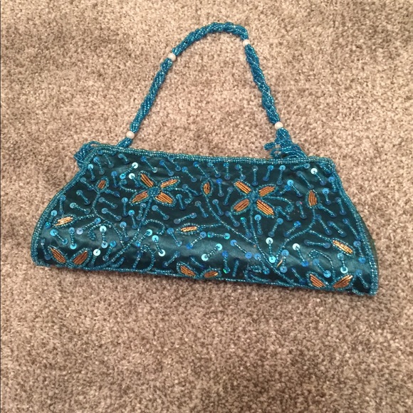 So good I had to share! Check out all the items I'm loving on <a href="/Poshmarkapp/">Poshmark</a> #poshmark #fashion #style #shopmycloset #universalthread: posh.mk/ZCRnooRniBb
