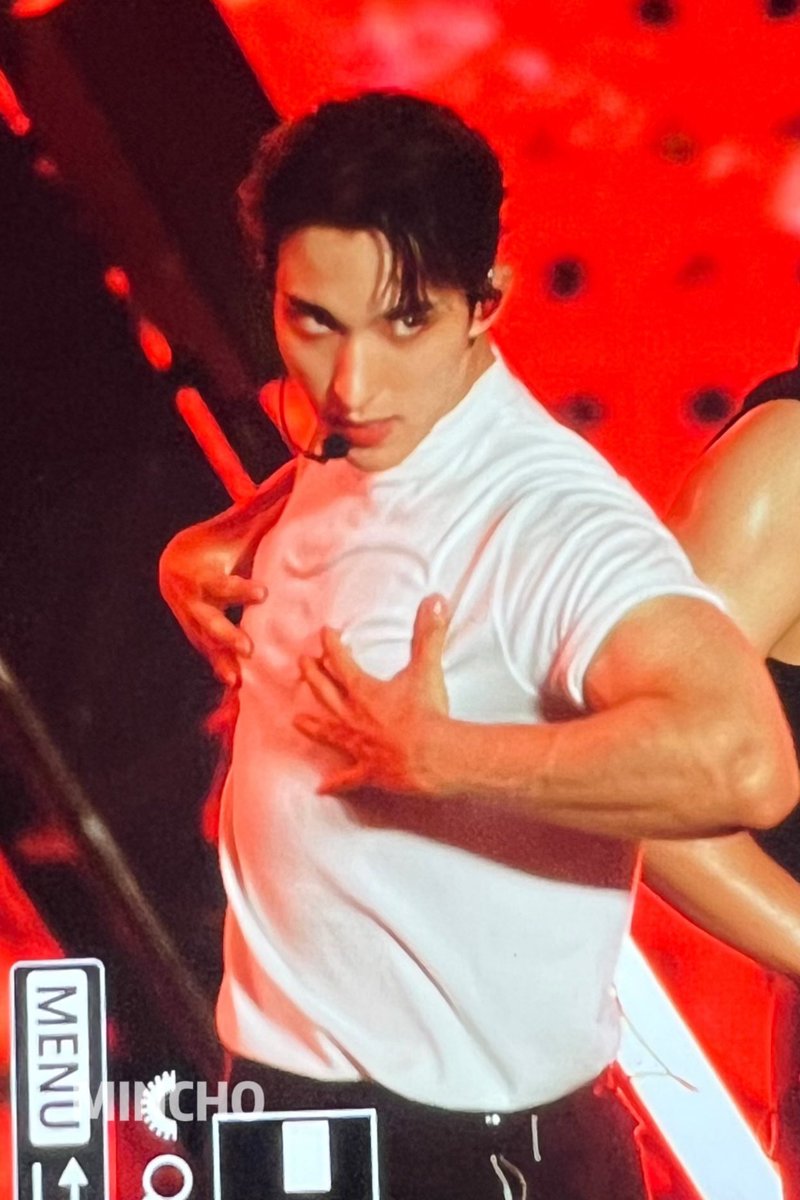 MinCho_O218's tweet photo. 230709 TMEA

#도겸 #DK #세븐틴 https://t.co/xOfSjEztIs