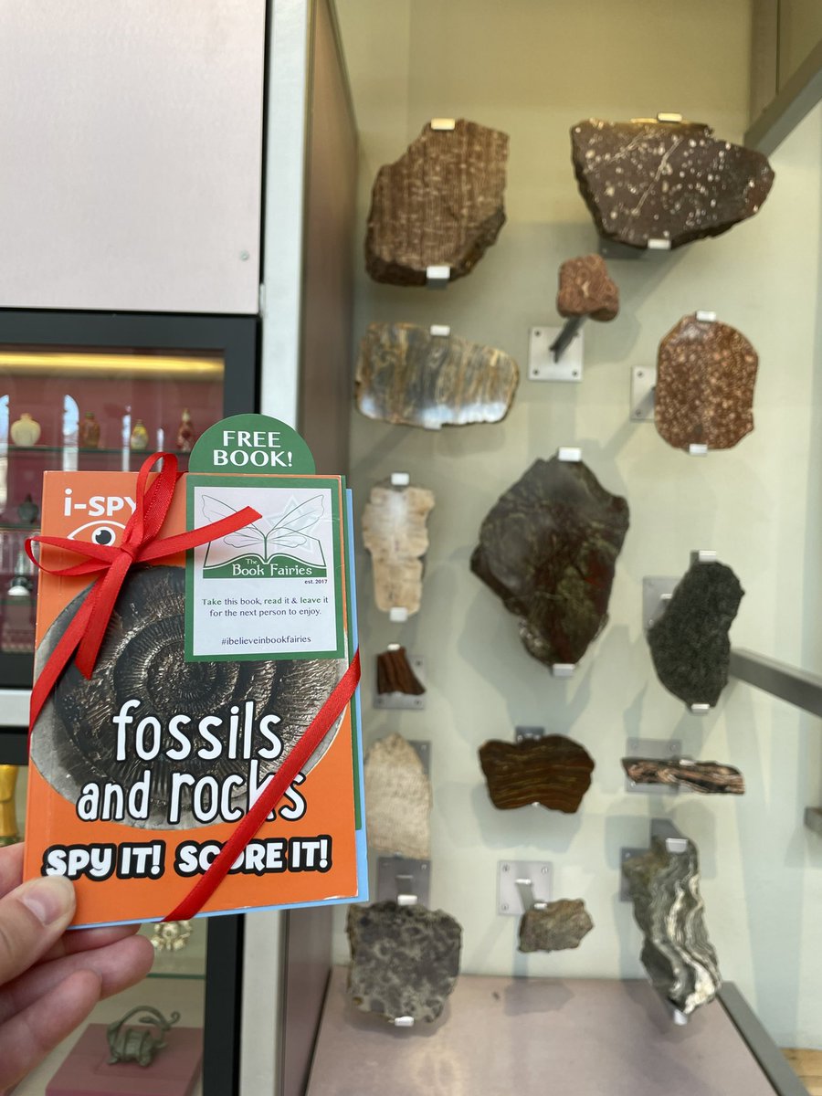 “i-SPY Trilobites - 50 points!”

The Book Fairies are sharing i-SPY books up and down the UK! Happy 75th anniversary to #iSPY!

Who will be lucky enough to spot this copy of #iSPYFossilsandRocks?

#ibelieveinbookfairies #iSPYBookFairies #iSPY75  #FunWithKids   #Edinburgh