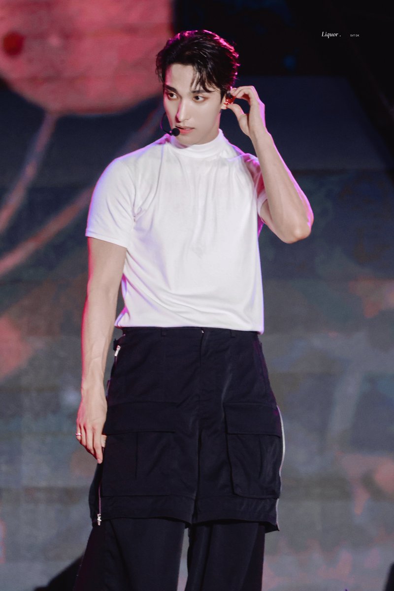 Liquor218's tweet photo. 230709 TEMA 

HD

#도겸 #DK #이석민 #DOKYEOM #세븐틴 #SEVENTEEN https://t.co/3MTX7bSmU0