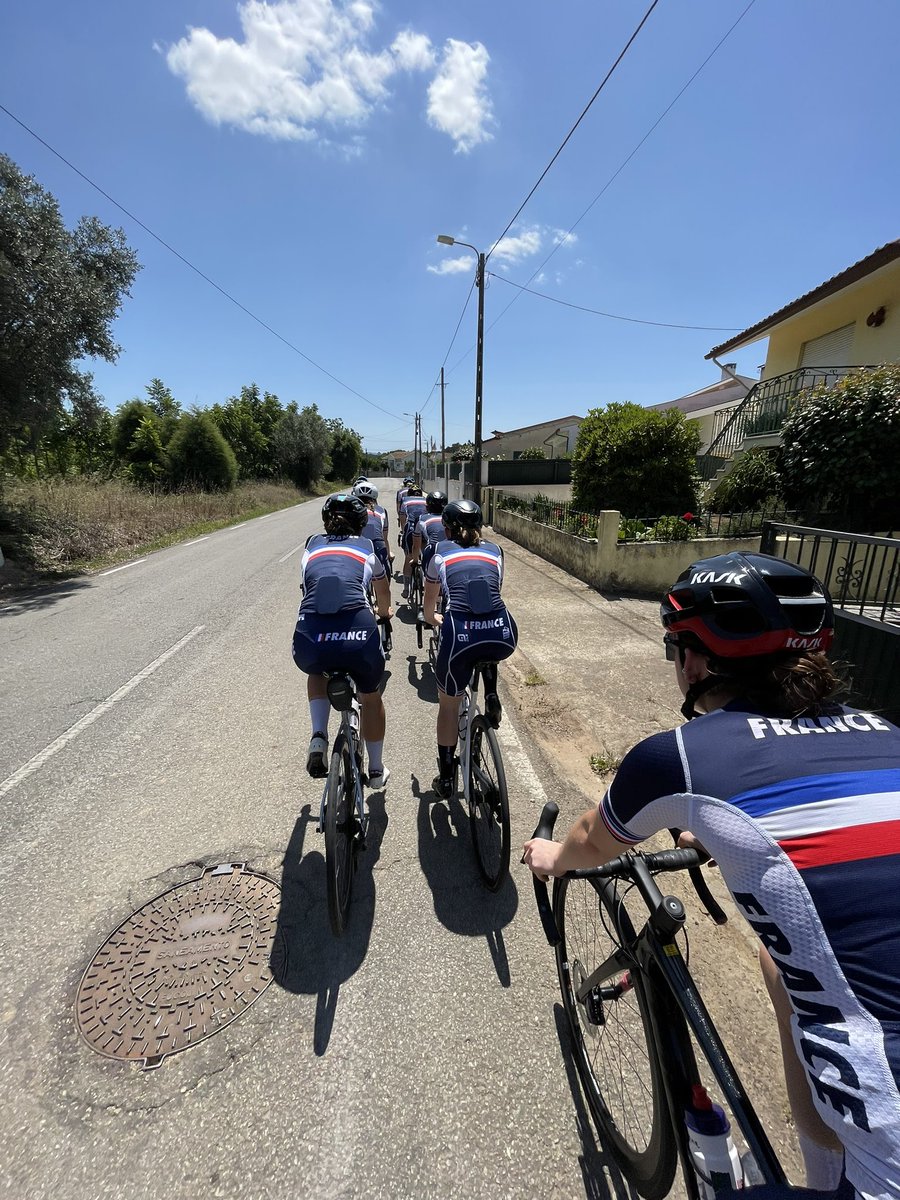 Derniers entraînements avant les championnats d’🇪🇺 jeunes. Début de la compétition Mardi! 💪🏼👊🏼