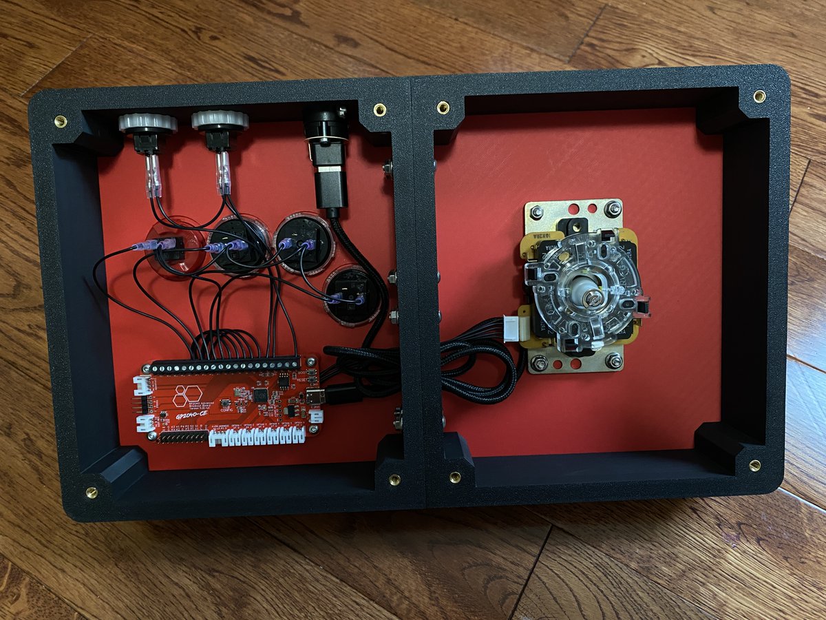 Have a 3D printer and want to make your own Fightstick case on the cheap?  

I've just uploaded a 6 part print to make your own at home!  

The STL files are easily editable with TinkerCAD.

Massive thanks to <a href="/Dash_xx_Mash/">Dash n’ Mash 🔪🔪</a> for the design ideas here. 

github.com/OpenStickCommu…