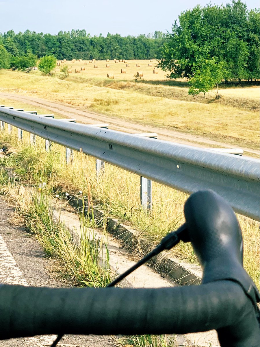 catalinmatei's tweet photo. still in Romania but it looks like riding for the Tour de France #TDF https://t.co/49PZ69ntA6