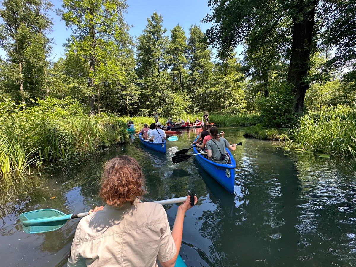 Succownauten sind diese Woche im Spreewald unterwegs. Heute mit Prof. em. Dr. Michael Succow (Träger des „Alternativen Nobelpreises“, <a href="/rightlivelihood/">Right Livelihood</a> ), Eugen Nowak (Leiter des Biosphärenreservat) und Alexander Hoschke (Leiter der Naturwacht). <a href="/succow_stiftung/">Michael Succow Stiftung</a>