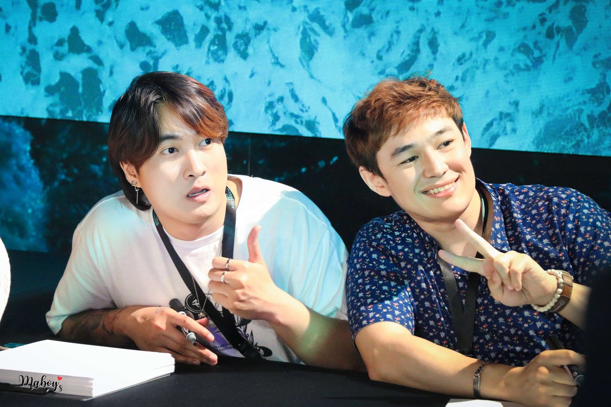 MaBoy_s's tweet photo. 08072023 Nong Kla &amp; P' Alex So cute kubbb 😂😂  #CigaretteSKla #CGRS #VCTAscension #VCTAscensionPacific #ใส่นัวแฟมิลี่ #PaperRex https://t.co/GbBu1BvGMg