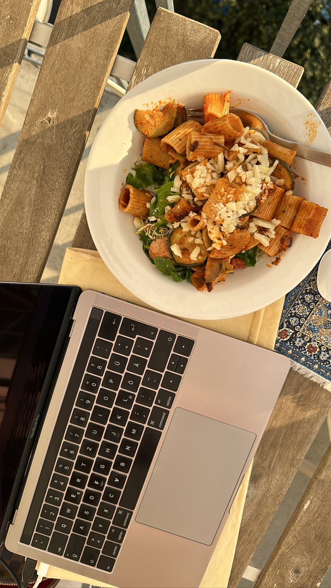 VanessaDiMatteo's tweet photo. Shoutout to all the entrepreneurs out there who are working 24/7 on their growth.
#Entrepreneurship #CommunityofGrowth https://t.co/Vk4pfhG960