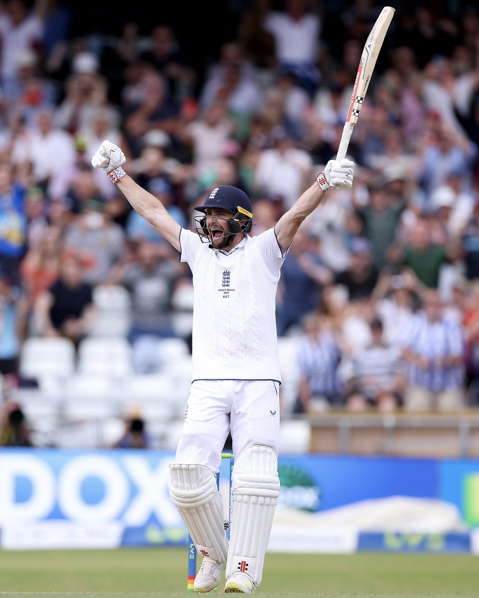 Aston Villa tweet media