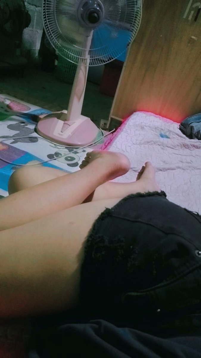 ถ้าอยากดูอะไรทักมาได้นะคะ ถ้าอยากเสียตังค์ก็ทักมาไม่อยากเสียตังค์ก็ไม่ต้องทักค่ะ