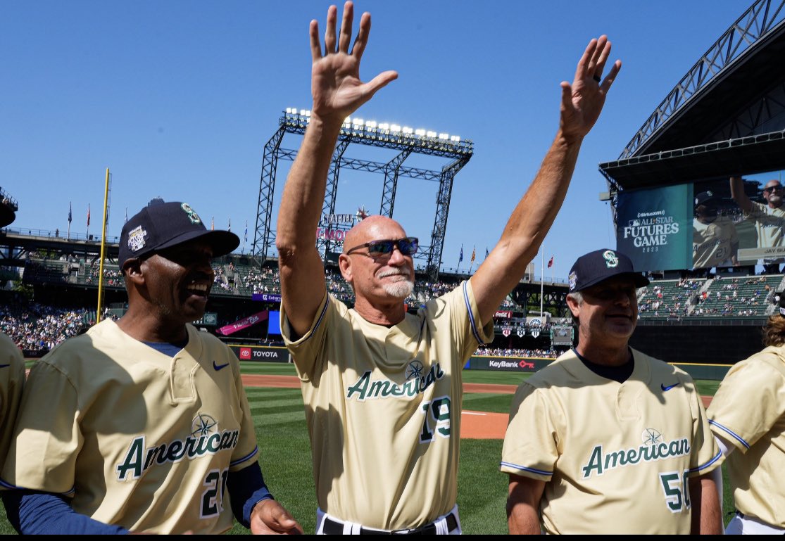 SKVolcanoes's tweet image. Participating in all star weekend and then appearing at Volcanoes Stadium on Wednesday 🤩 get your tickets now if you want a free autograph, or a picture taken with Jay Buhner. It’s open at 5:15 PM. Be there early. Mavsleague.com
#JayBuhner #ASG #mariners