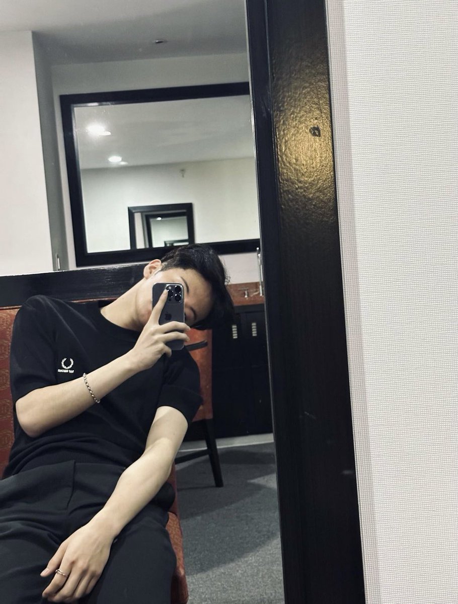 LOOKSMKL's tweet image. 