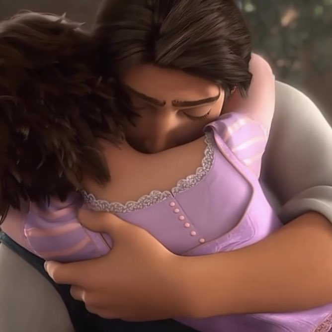 CH4RLIESPRING's tweet photo. thinking about the way he buries into the crook of her neck so bad rn. https://t.co/8AoXE73t5a