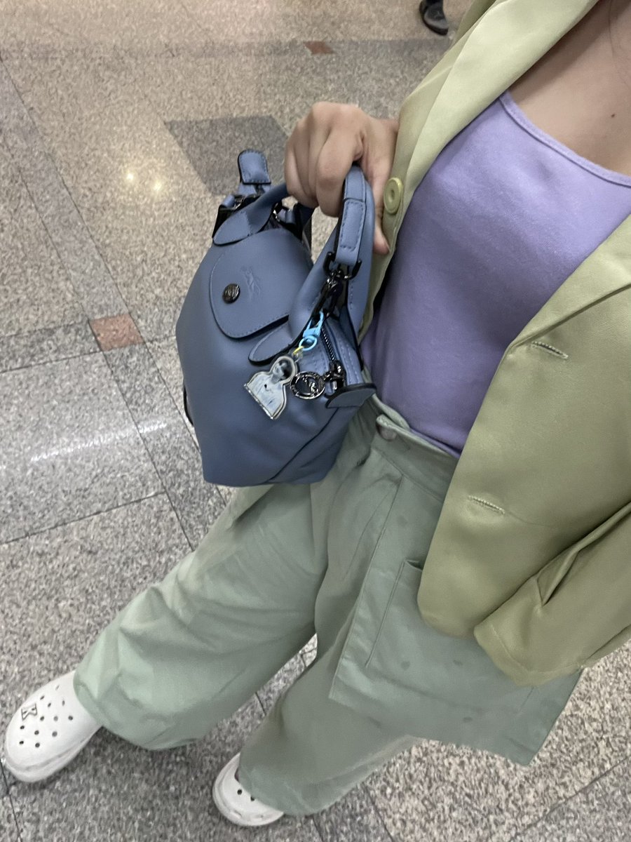 woniemiaw's tweet photo. last day in bangkok &amp; good night y’all!! https://t.co/Bdh11usWYQ