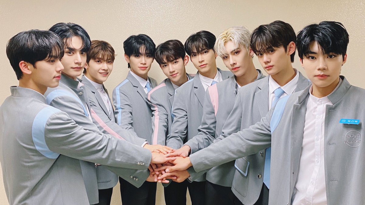 haobinsplanet's tweet photo. goodbye zb1 trainees, hello to new debuted idols zb1 💙
let’s walk on a flowery path from now on 🌹 https://t.co/CSepLD6Tj0