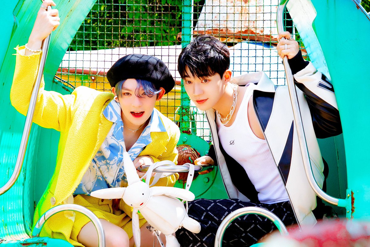 #틴탑 #천지 #니엘 #리키 #창조 
#기다렸어틴탑위고락잇드랍잇탑잇헤이돈스탑잇팝잇
#13eautifulYearsWithTEENTOP 💜
blog.kakaocdn.net/dn/Qy3o2/btsmR…
blog.kakaocdn.net/dn/HUaqY/btsmQ…
blog.kakaocdn.net/dn/mzu4p/btsmN…
blog.kakaocdn.net/dn/bkTYTU/btsm…