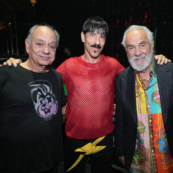 F0mnhjKWcAEHUW8?format=jpg&name=small