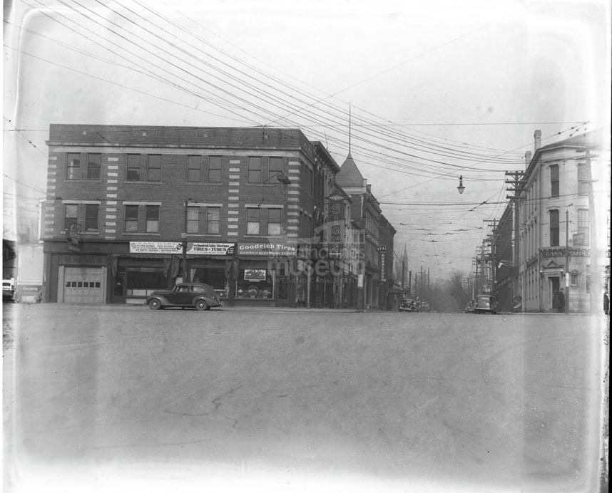 StCMuseum's tweet photo. It's time for another game of Name that Intersection! Can anybody place where this photo was taken in 1937? https://t.co/oE3QzFymbg
