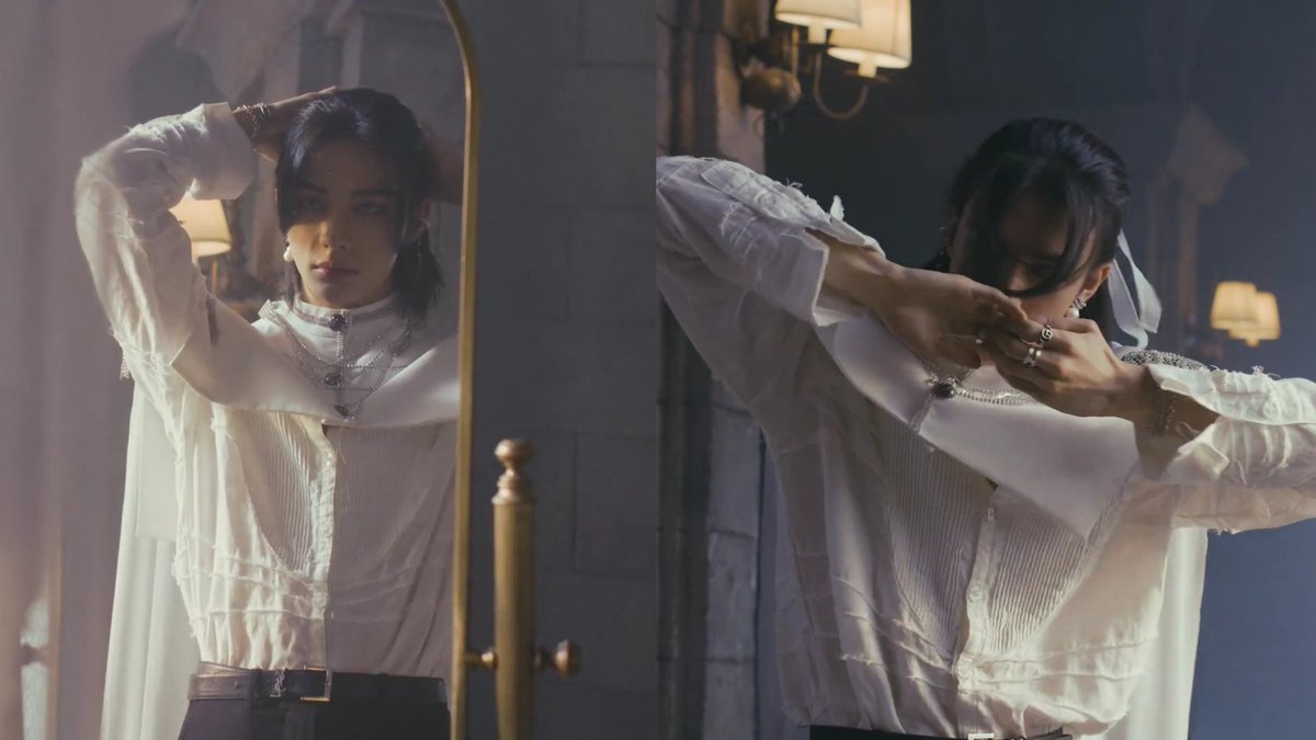 hyunjinpost's tweet photo. happy two years to play with fire hyunjin! https://t.co/Y3v6I21Gdw