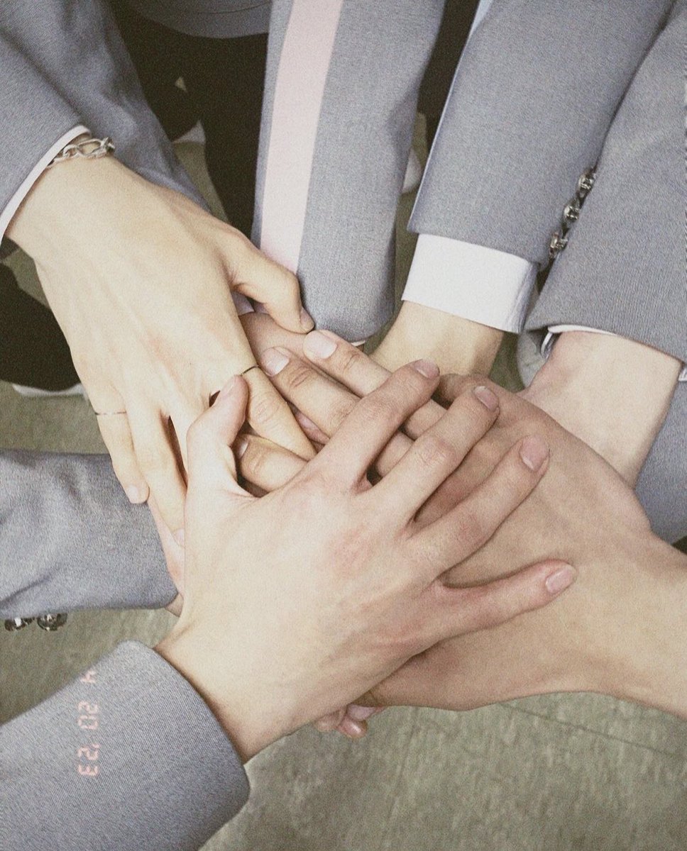seok_haobin's tweet photo. 2年半全力で応援します₍ᐢ o̴̶̷᷄  ̫ o̴̶̷̥᷅ ᐢ₎💞
ほんとにデビューしてくれてありがとう
 #0710_제베원과피어날_인블룸 https://t.co/IlSDzhQofj