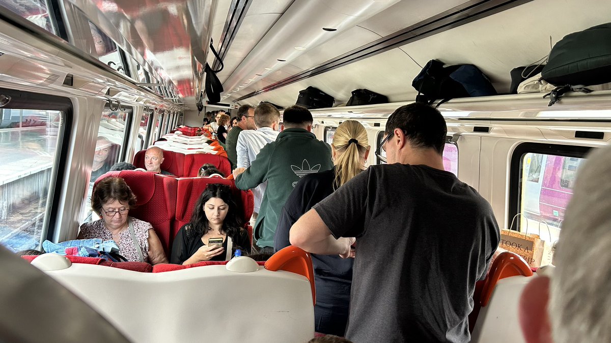 Jo Muscroft tweet media