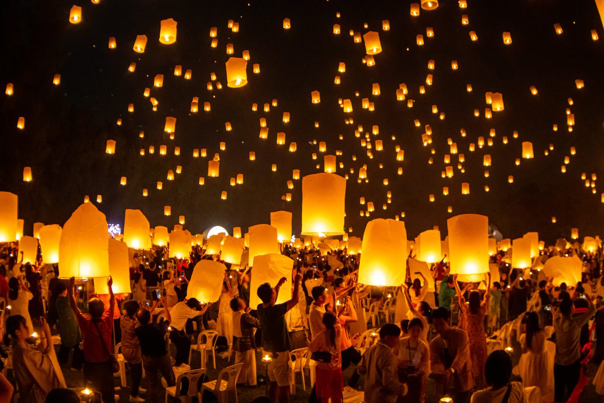 CAEP_Adventure's tweet image. Celebrate Yi Peng with CAEP on Nov 27 @CAEP_Docs @CAEPConference Only celebrated in northern Thailand, good luck will come as your floating lantern disappears into the sky. Participating is simple and the locals will motivate you to do so caep.ca/adventure-caep… Deadline July 28