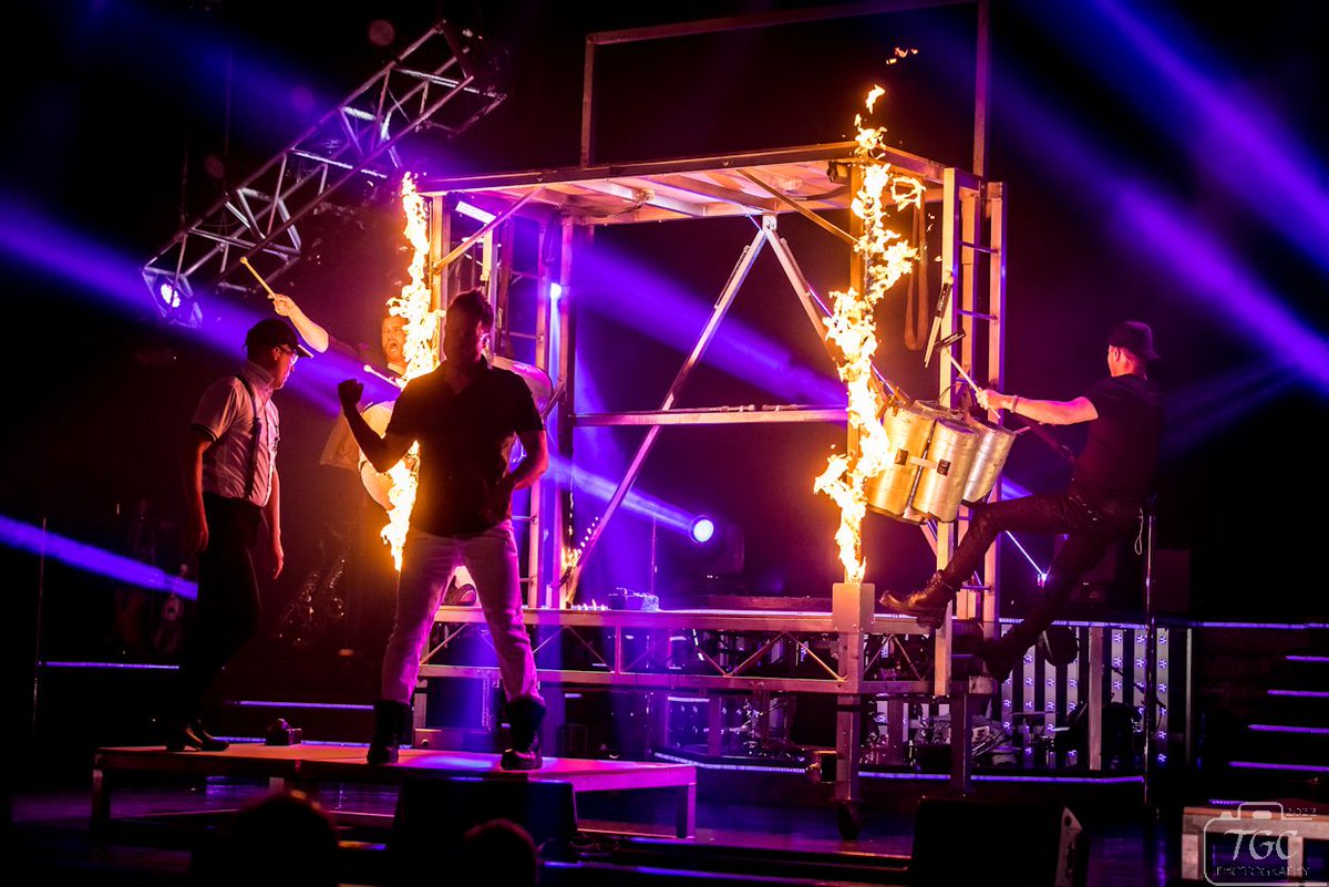 TGCPhoto's tweet photo. Hot time, summer in the city (of Branson!)

@the_haygoods 
#ExploreBranson https://t.co/y4F4IOwAfE