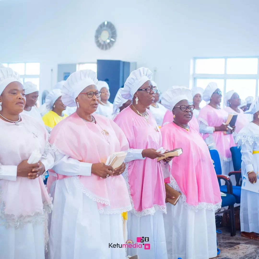 celeheritage's tweet photo. God wont even ask for material things from you, all He needs from you is His praise and worship
.
#Repost @cccinternationalhqt_ketu
#celestialheritage #ccc #cccinternationalhqt #cccijomimo #ijomimo #celestialchurchofchrist #ketumedia #ijomimo🕯totheworld🌍 https://t.co/Fh4dMbtpp8