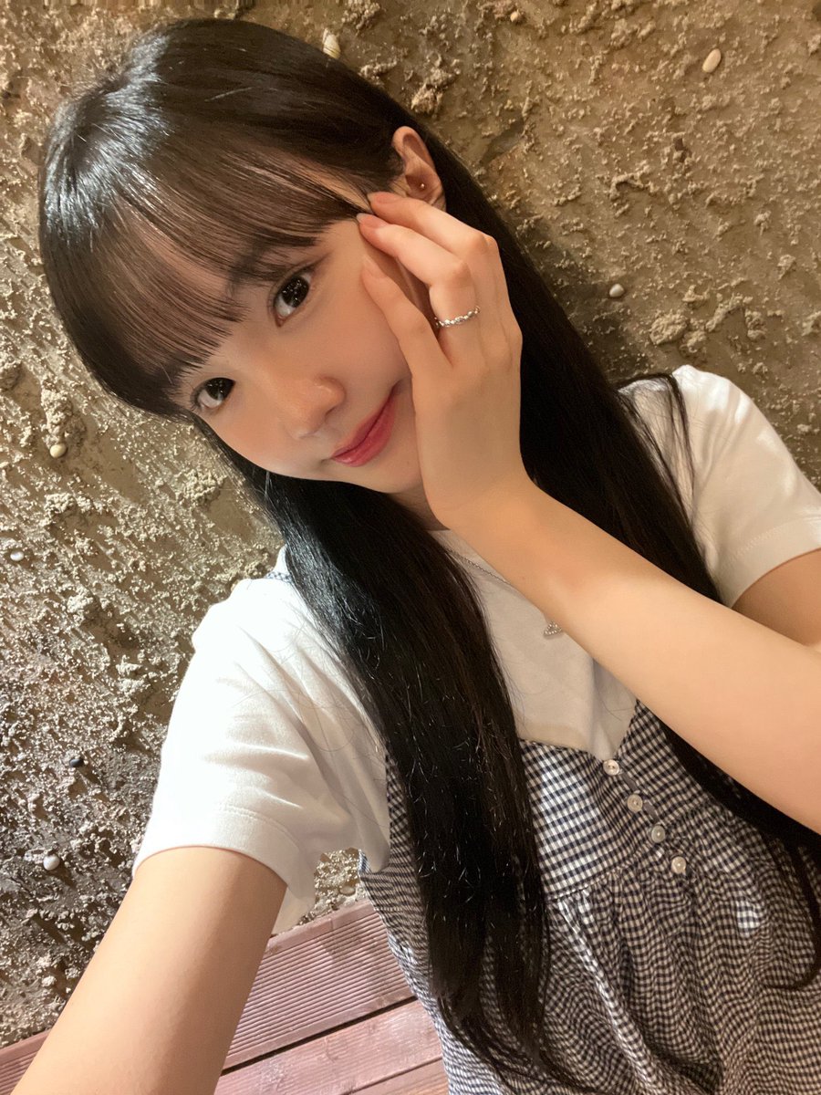 nanananni's tweet photo. ‍ 
What are you doing on rainy days? I’m only thinking of you~ ☔️ 
‍ https://t.co/JY2OfaA0Ys
