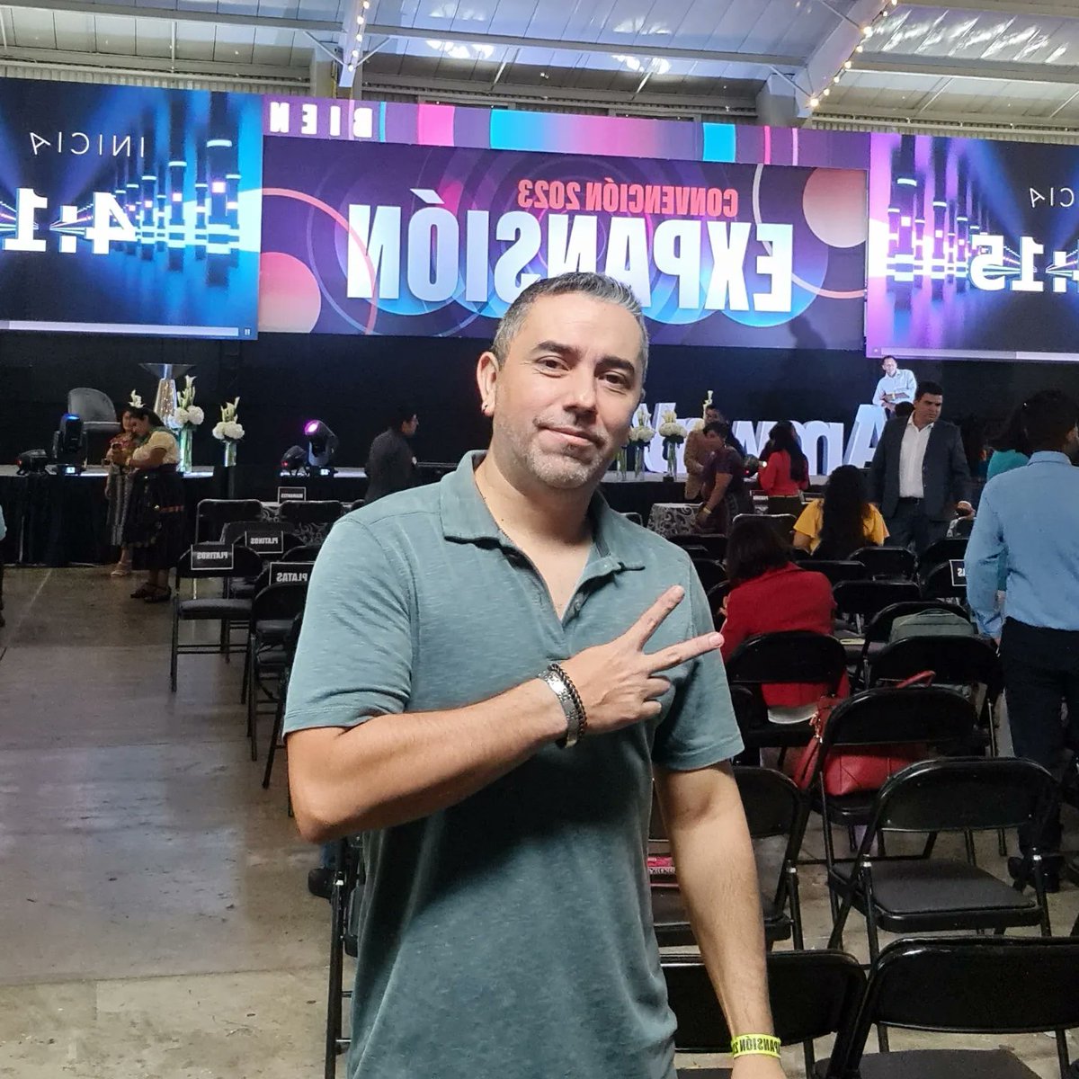 MiloLuarca's tweet photo. Día 2... a darle con todooooo. A seguir expandiendonos y explotar todo el potencial dormido y superar miedos!!! Para mejorar mi futuro tengo que educarme y ponerle acción a mi presente... https://t.co/p67642727s
