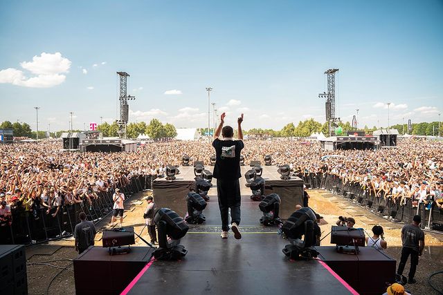 RollingLoud's tweet photo. Miksu! Macloud! Was fΓΌrn' Beat! πΆ
#RLGermany https://t.co/WLD69KEcVF