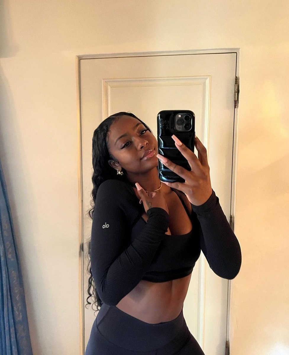 ؘ (@atraiolouco) on Twitter photo 