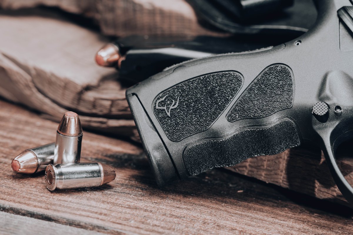 TaurusUSA's tweet photo. Up close with the new hammer-fired full size Taurus® TH45!

#TH45 #45ACP #TaurusUSA #HammerFired https://t.co/7qpPGdRnoH