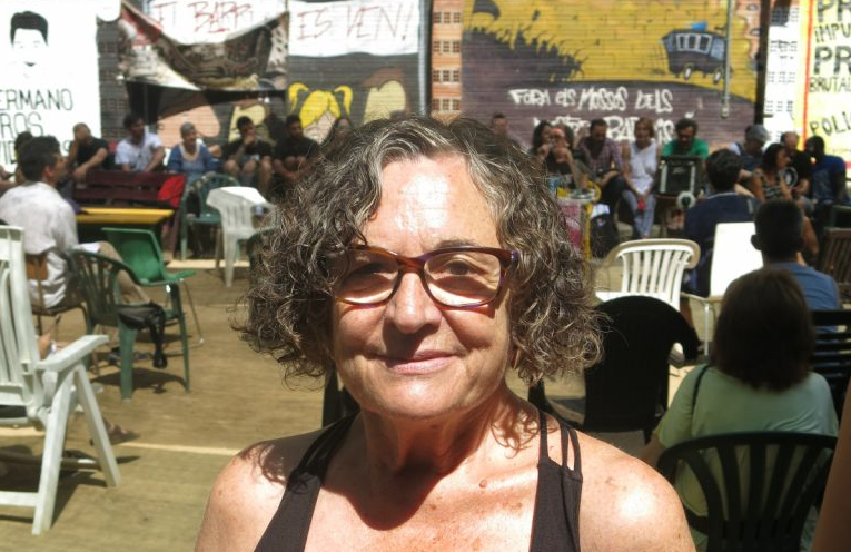 Ha mort la nostra companya Llum Ventura als 82 anys. Era socia de la Xarxa Veïnal, historiadora, dona llibertària, consellera dues vegades a l'Ajuntament de Barcelona. L'últim cop amb els Comuns de 2015. Estaràs en el nostre record. ellokal.org/autobiografia-…