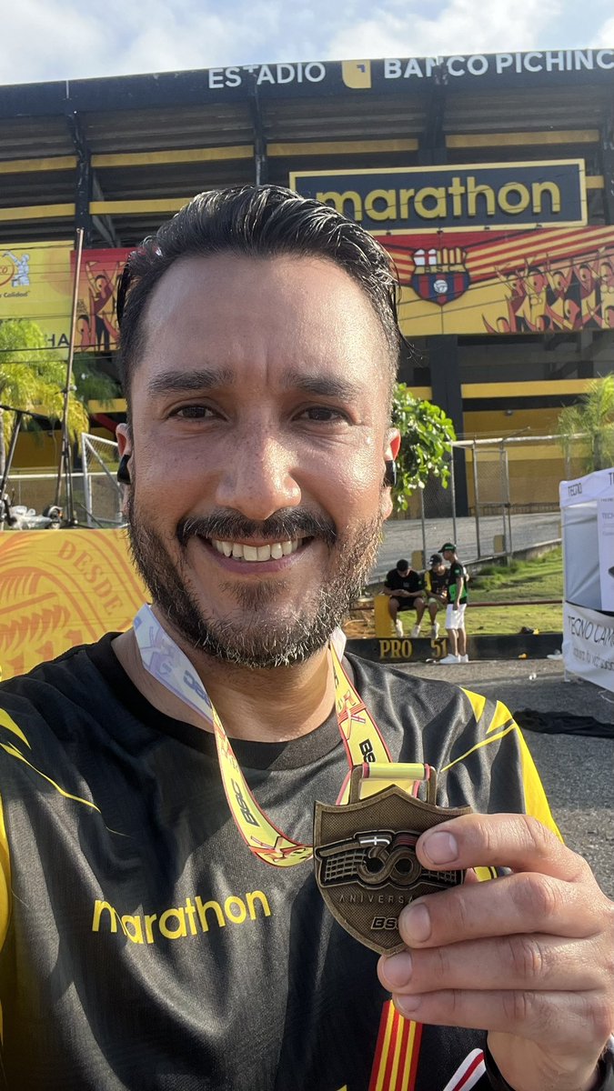 juank_guzman's tweet photo. MISIÓN CUMPLIDA 
@BarcelonaSC  #5KBSC 
#comoteexplico
#unsoloidolo https://t.co/40ivwKaEH4