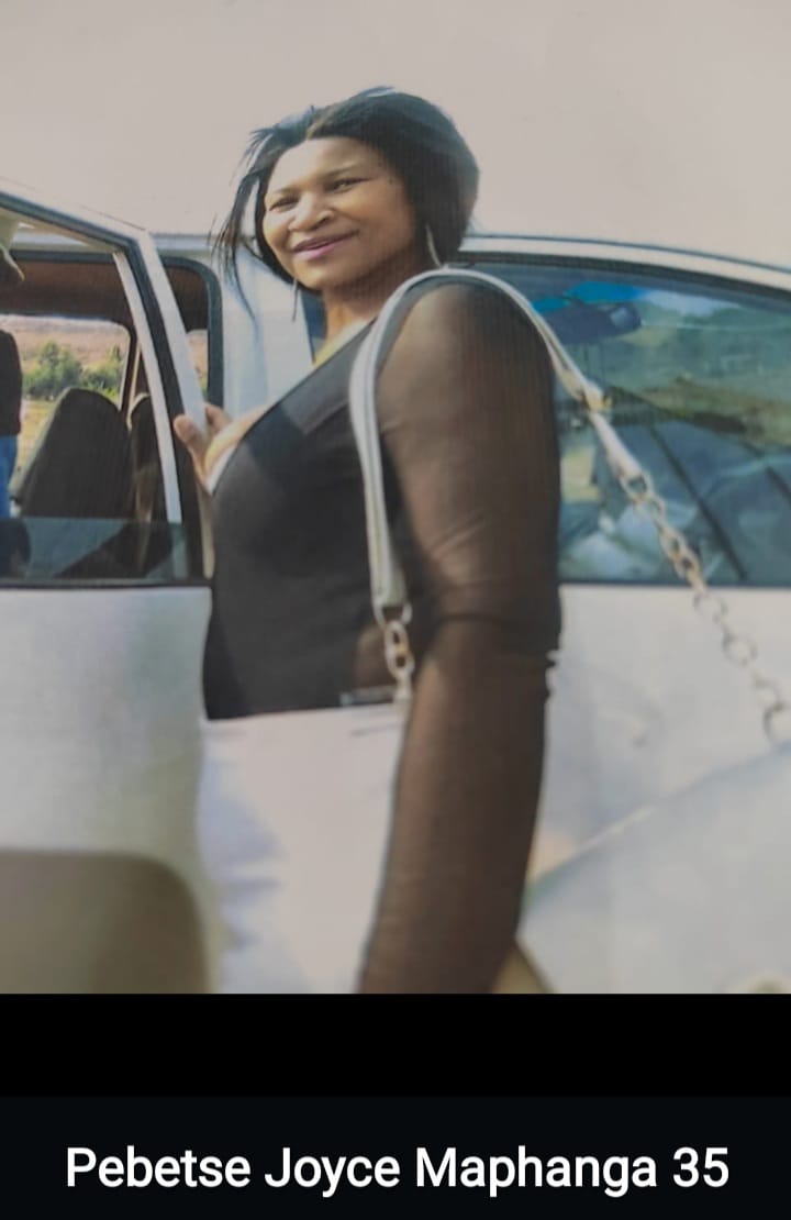 SAPoliceService's tweet photo. RT #sapsMP #SAPS Vosman seek help in reuniting a #missing woman, Pebetse Joyce Maphanga (35), with her family. She was reported as missing by her family on 31/03 when attempts to locate her at places she frequently visited were unsuccessful. Info->Vosman SAPS 079 891 4822 #CrimeStop #MySAPSApp ME
https://t.co/z6s4YxRDd3
