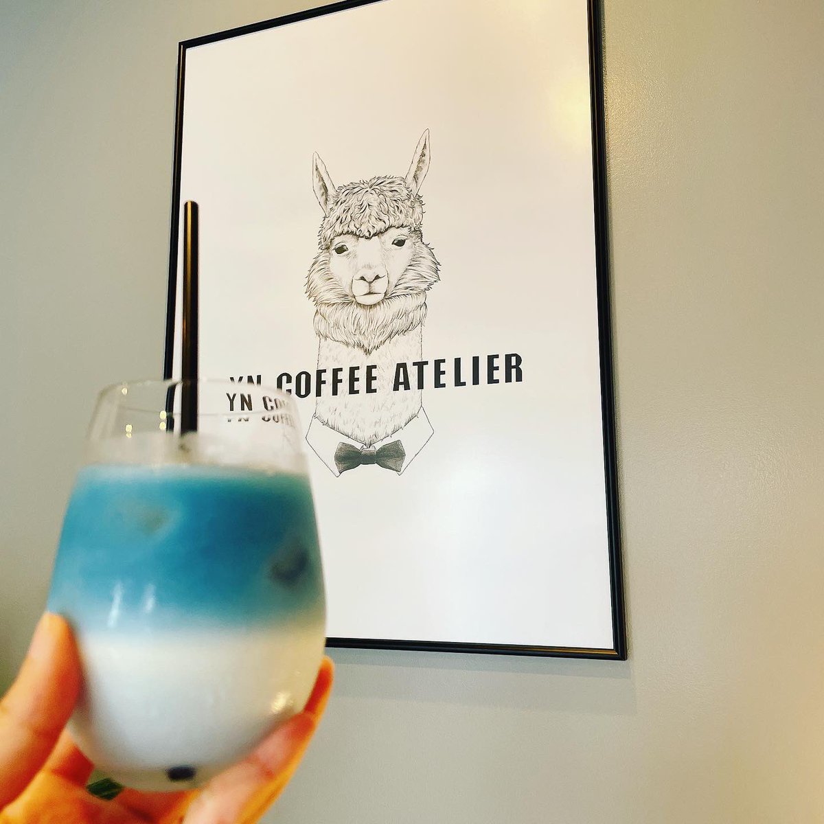 lovewingnail's tweet photo. 東京田町町のオシャレな隠れ家カフェ
YN COFFEE ATELIERさんに行ってきました✨
青いラテ、どんな味か気になるよね？( ´艸｀)

https://t.co/tjfVUcoxdv https://t.co/KDqiIUC9dE