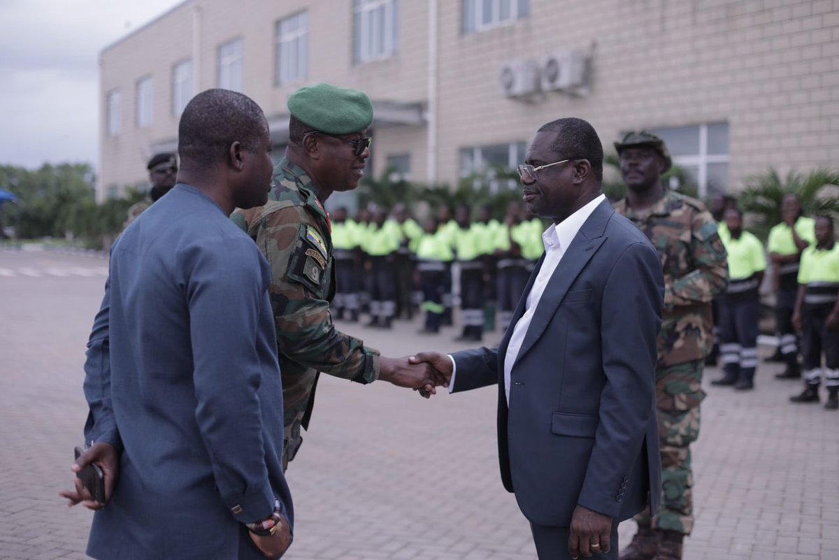 vessel4's tweet photo. During the visit to the state-of-the-art facility, @accracompost His Excellency @HHichilema was given a comprehensive tour of the cutting-edge facility, where he personally witnessed the innovative composting and recycling processes.
#JOSPONG #WasteRevolution #LeadingTheChange https://t.co/5sMJlILrdc