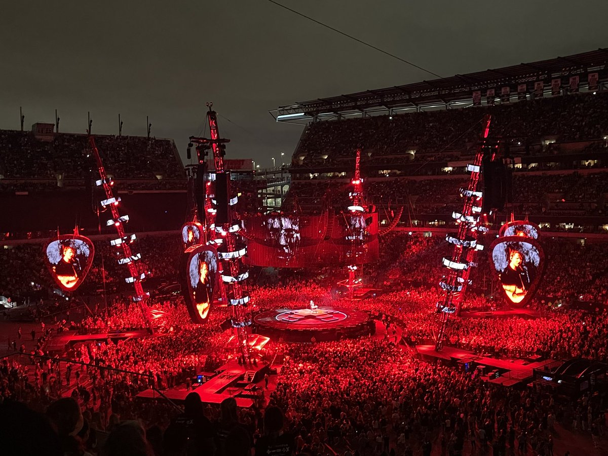 Jen Jones tweet media