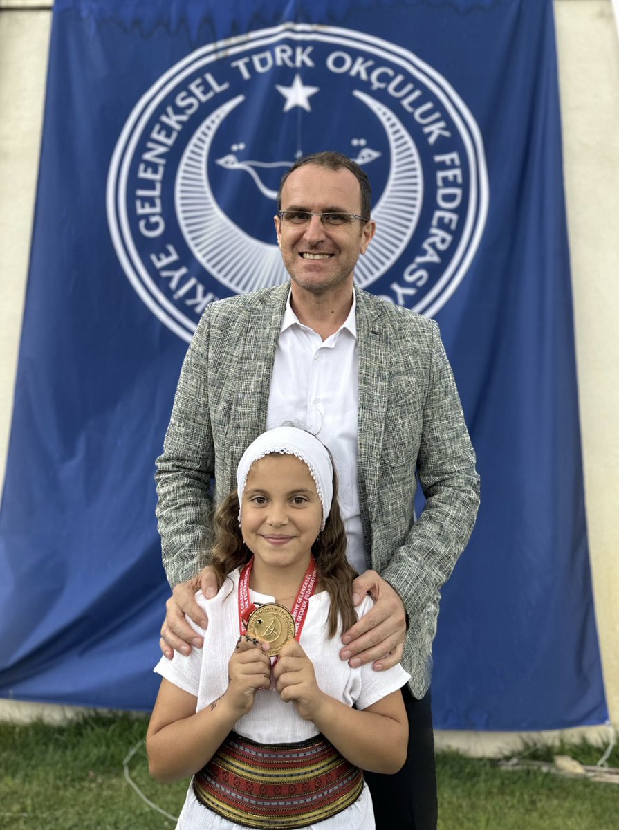 ahmetygtbasoglu's tweet photo. @tgtofed in Ankara’da düzenlediği Minikler Açık Hava Puta Türkiye Şampiyonasında 8-9 Yaş Minik Kızlar Kategorisinde kardeşim Ayşe Elif Başoğlu’na 47/49 atarak Türkiye rekoru, şampiyon olarak altın madalya ve @cengiztoksoz başkanımıza İstanbul’da verdiği sözü de tutmak nasip oldu. https://t.co/EDpwn3J5Lc