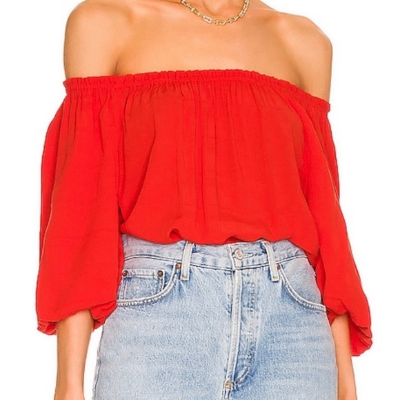 LindaLibbey's tweet photo. So good I had to share! Check out all the items I'm loving on @Poshmarkapp #poshmark #fashion #style #shopmycloset #modainternational #sanctuary: https://t.co/gmKBPmEqj7 https://t.co/WqsNwXGyQp