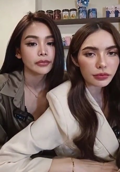 JS_SMILEY:) tweet media