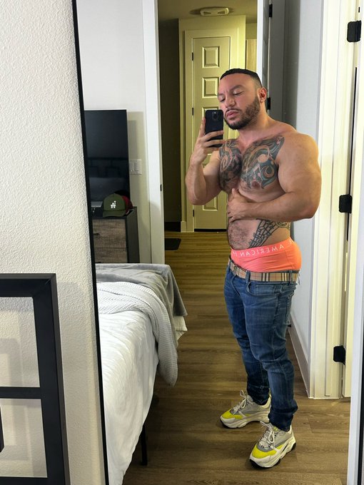 Just cuz&hellip; https://t.co/5iNg9lqlU8